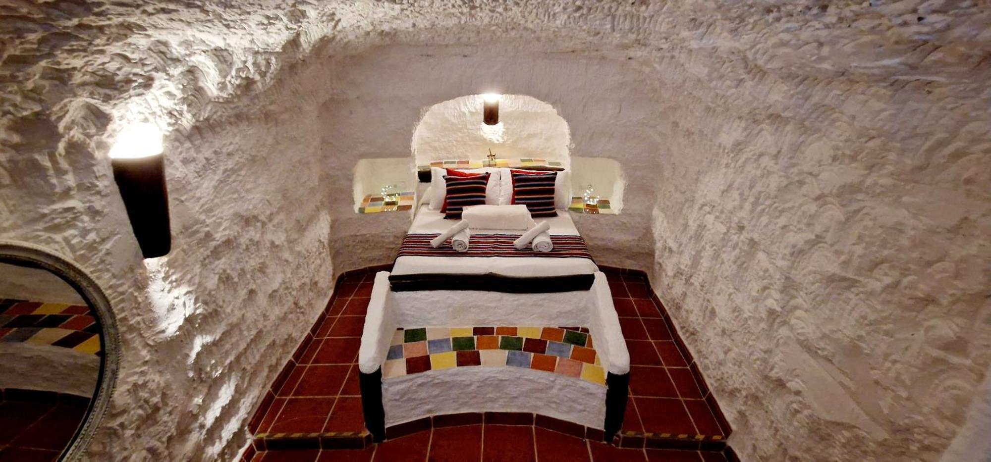 Casa Cueva Cascamorras "Capricho Andaluz" Баса Экстерьер фото