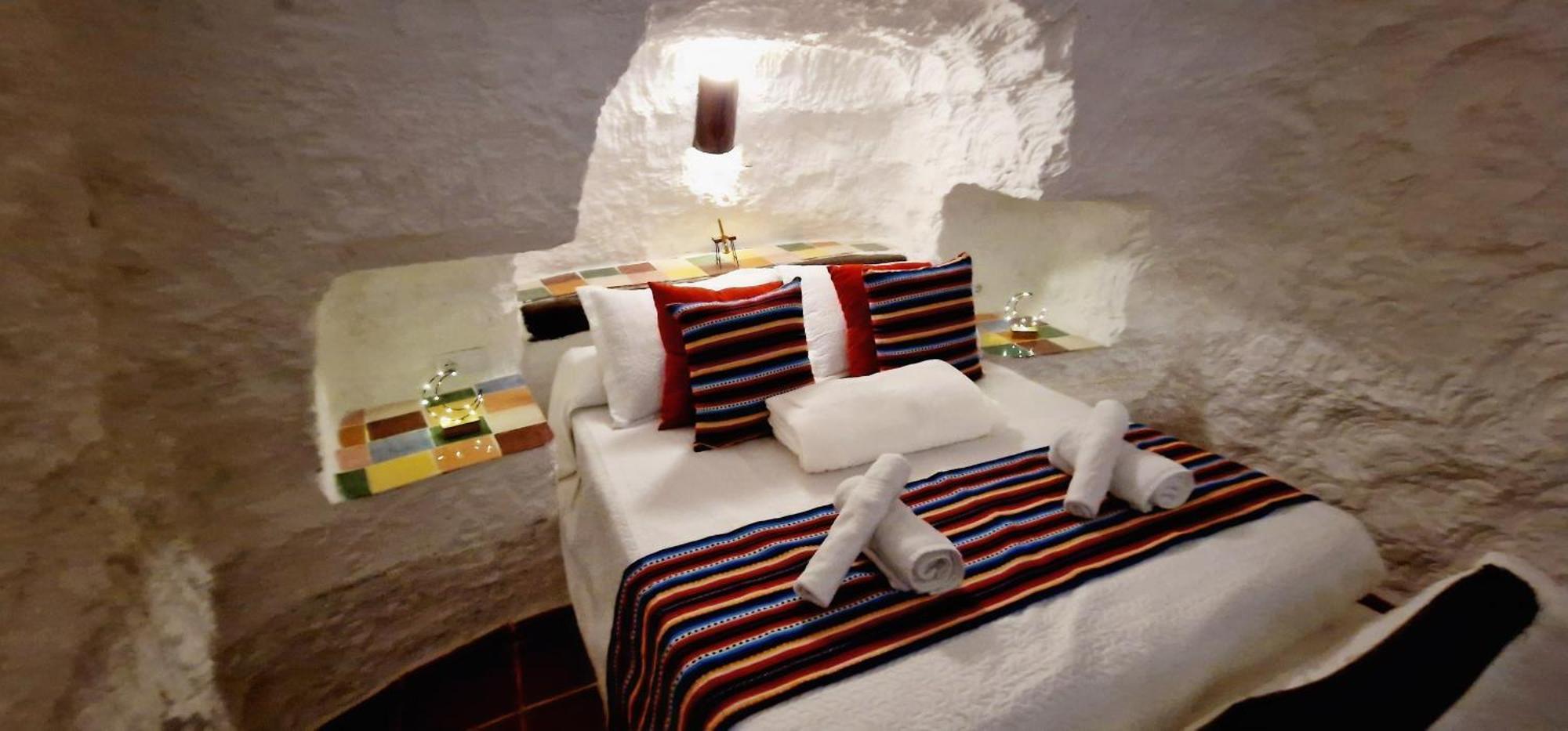 Casa Cueva Cascamorras "Capricho Andaluz" Баса Экстерьер фото